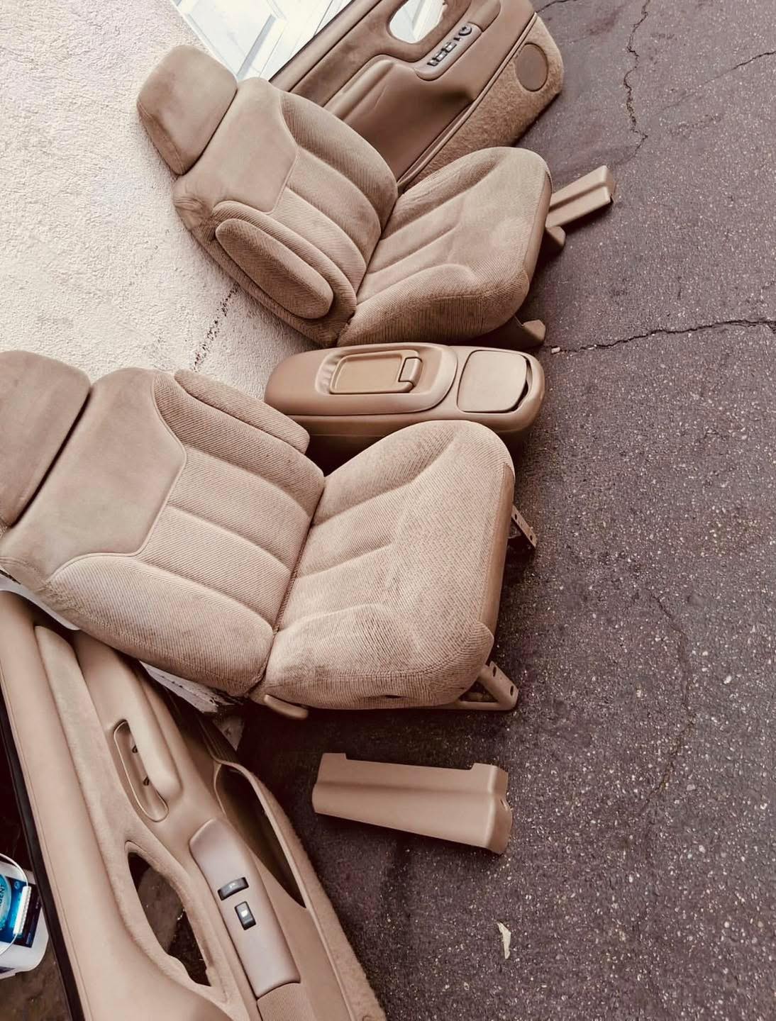 Complete Tan Cloth Interior Package: Bucket Seats, Console, & Door Panels (95-99 OBS/Classic)