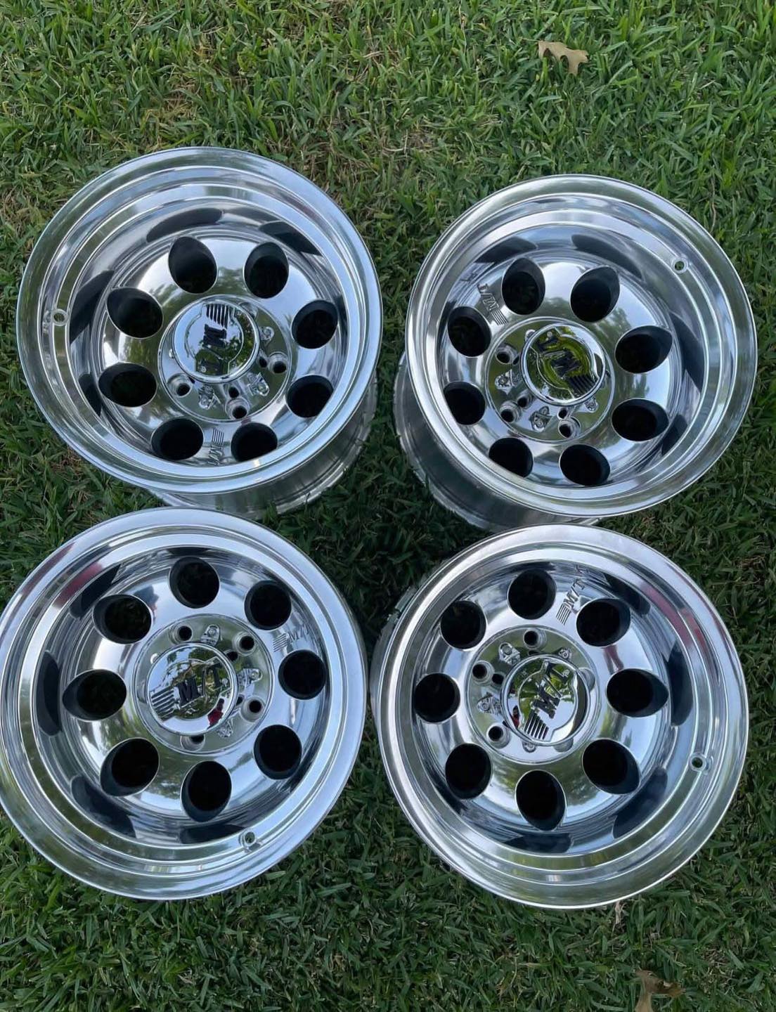 New Chrome Modular Wheels (Set of 4) 15x10 in., 5x5.5\" Bolt Pattern