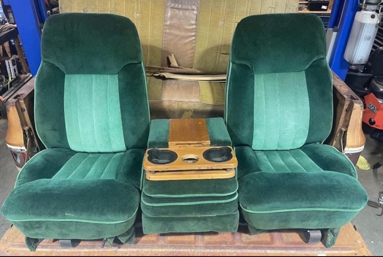 Pair of OEM Green Cloth Bucket Seats (Driver/Passenger) - 1988-1998 Chevy/GMC OBS Truck